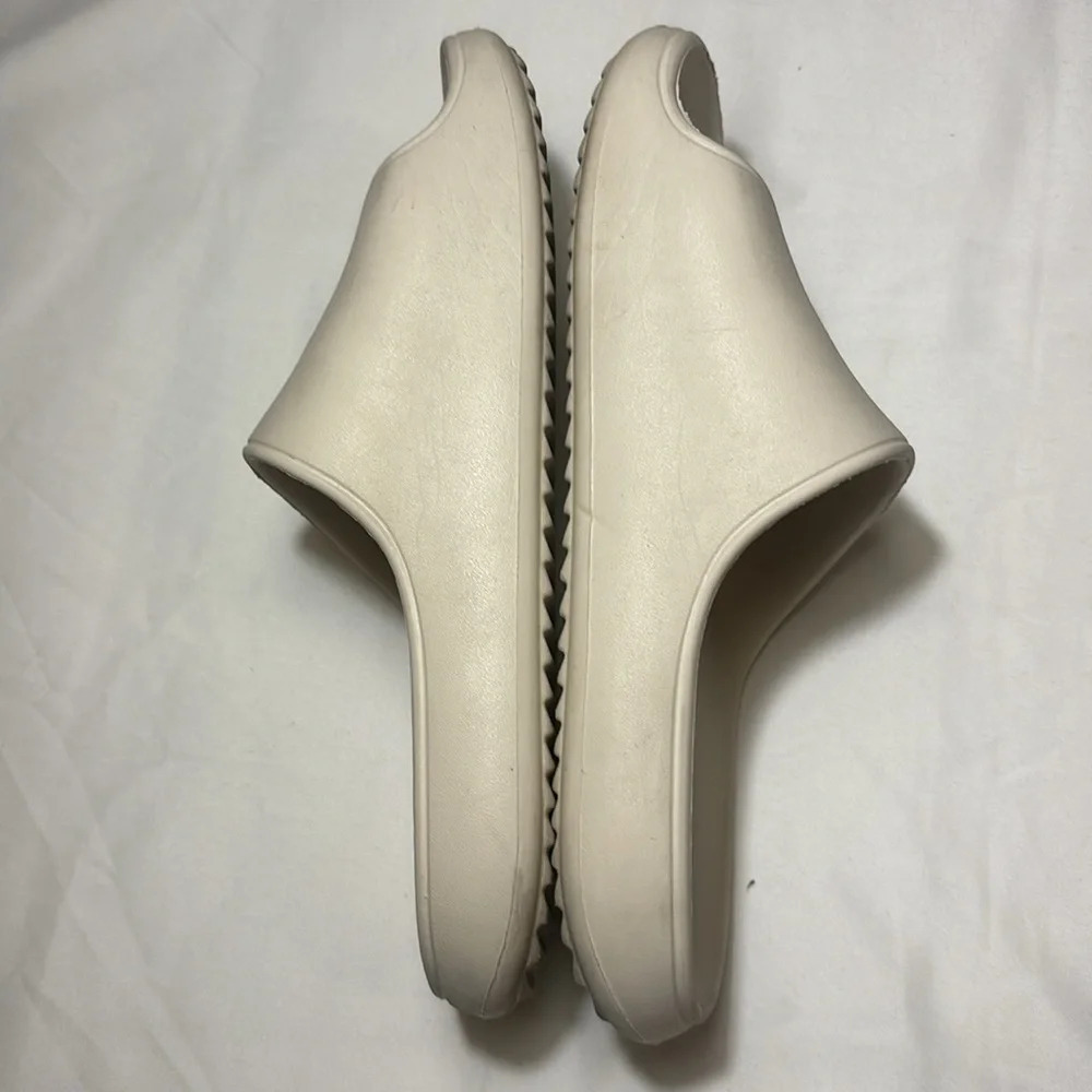 A New Day Cloud Slide Sandals, Cream/Ivory, Size 7 - Picture 3 of 7